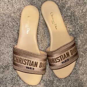 Dior Dway slides in Rosegold